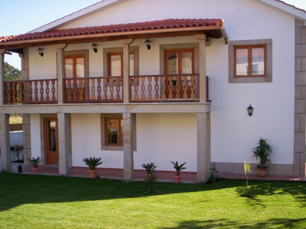 Projecto Nº 2006100021044 “Recuperação de fachada, caixilharia, cobertura e muros”